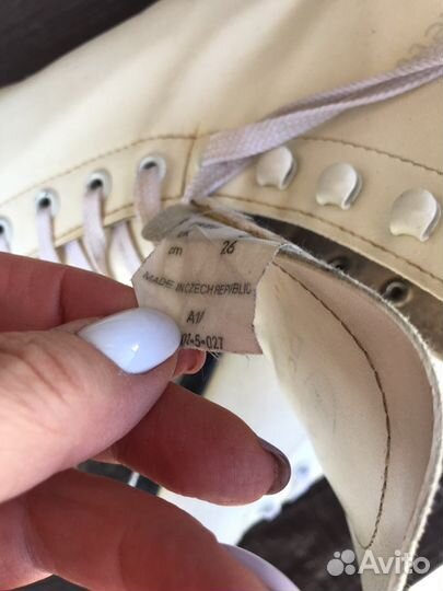 Коньки фигурные