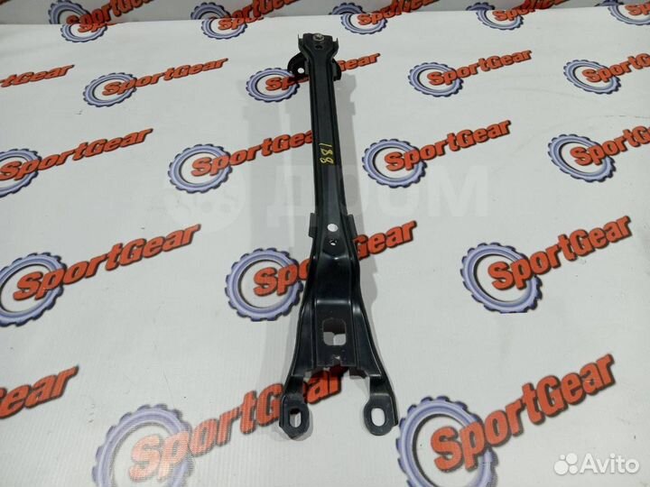 Планка телевизора Toyota Prius ZVW30 2zrfxe №188