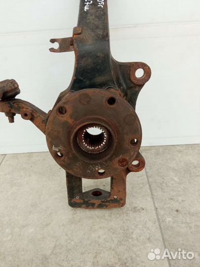 Ступица передняя правая Alfa Romeo 166 60661913D