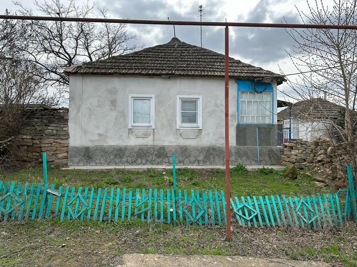 Дом 36,7 м² на участке 20 сот.