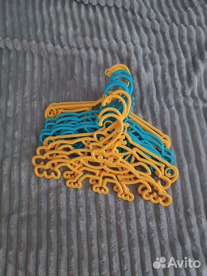 Плечики детские