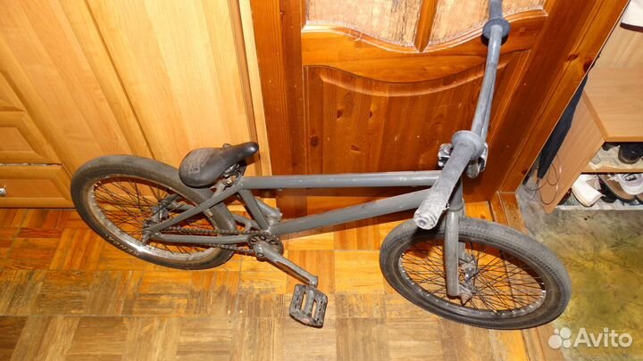 Трюковой велосипед BMX
