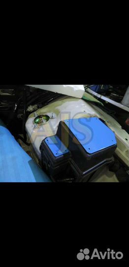 Накладка крышки предохранителей