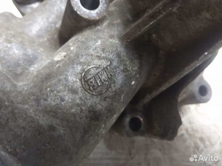 Помпа 4D56 Aisin WPM-068V Mitsubishi L200