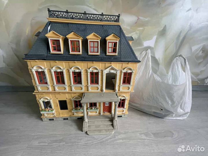 Кукольный домик + много мебели