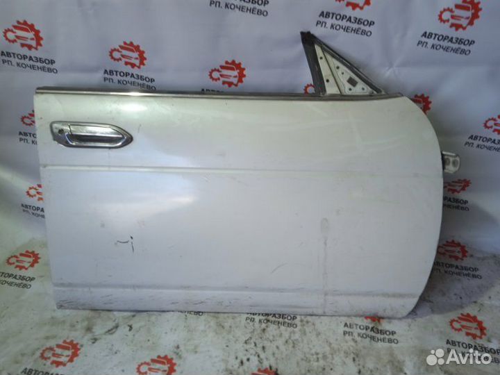 Дверь боковая передняя правая Nissan Laurel