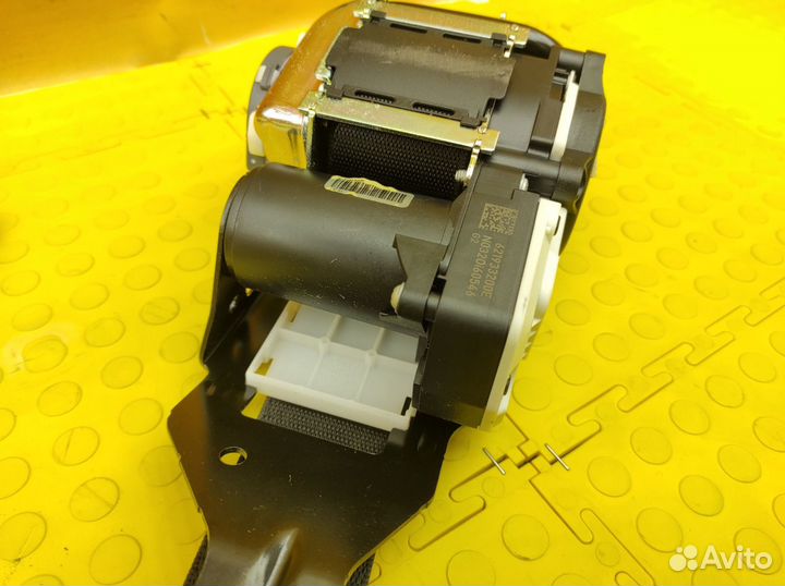 Ремень безопасности передний левый Mercedes-Benz