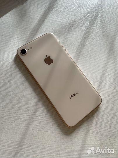 iPhone 8, 64 ГБ