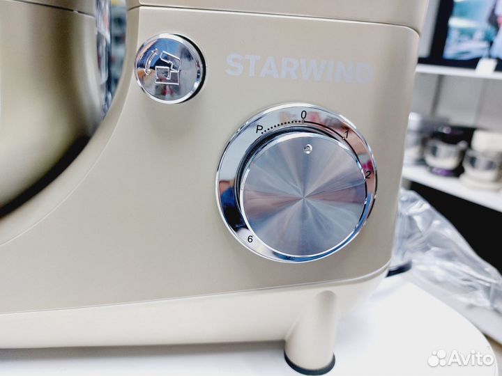 Миксер планетарный Starwind 1000Вт/5л (Окт139)