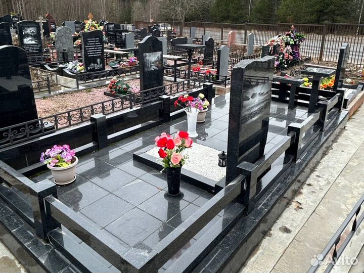 Памятники из гранита / Изготовление памятников