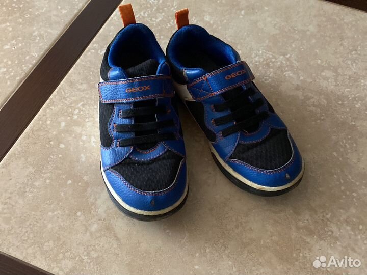 Кроссовки geox