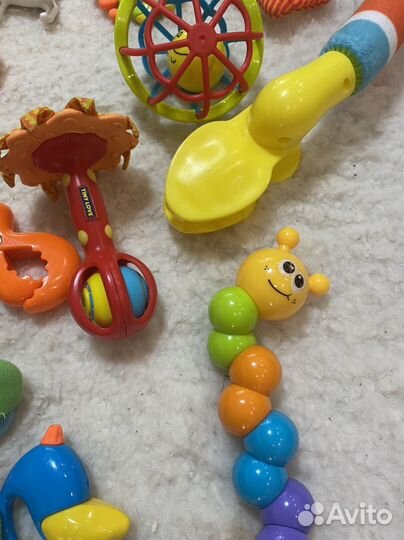 Пакет игрушек для малышей + коврик
