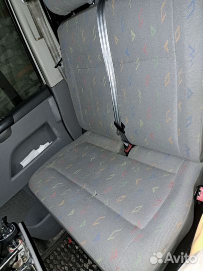 Передние сиденья volkswagen t5