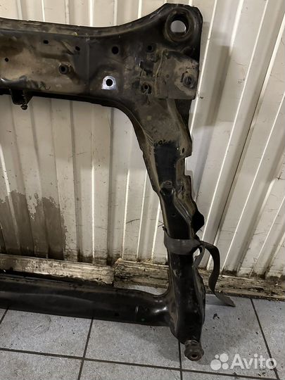 Подрамник nissan x-trail t 31