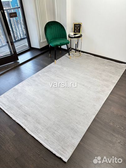 Турецкий, шелковый, однотонный ковер