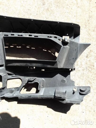 Кронштейн крепления птф правый BMW 5 G30