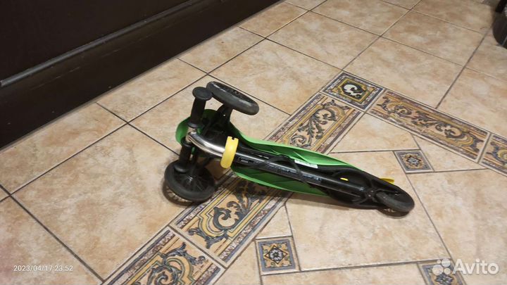 Самокат детский трехколесный бу