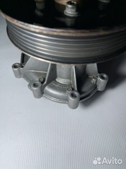 Помпа водяной насос SsangYong Kyron / Action D20DT