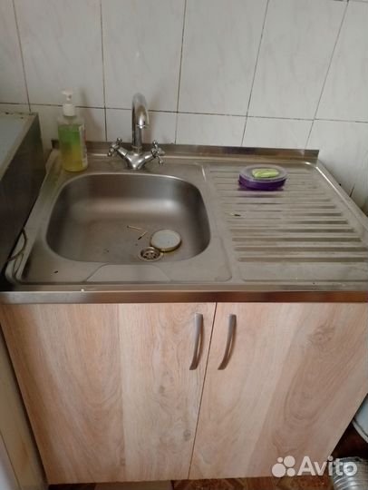 Плита, вытяжка, мойка с тумбой