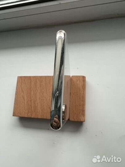 Оригинальный корпус на iPhone X (белый)