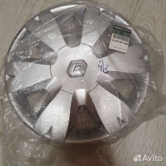 Колпак на Renault r15