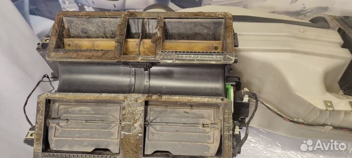 Корпус отопителя Volvo S80