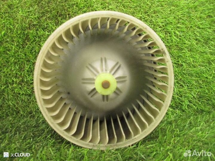 Мотор печки на toyota porte NNP11 1NZ-FE