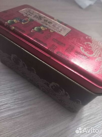 Жестяная коробка, шкатулка