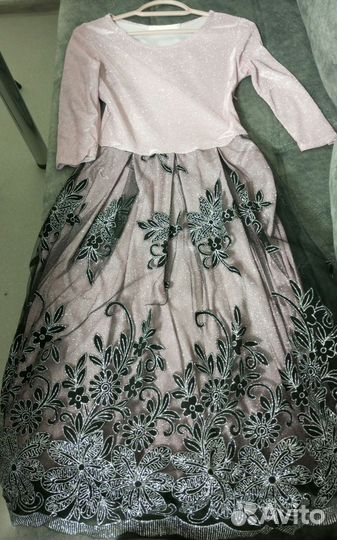 Вечернее платье