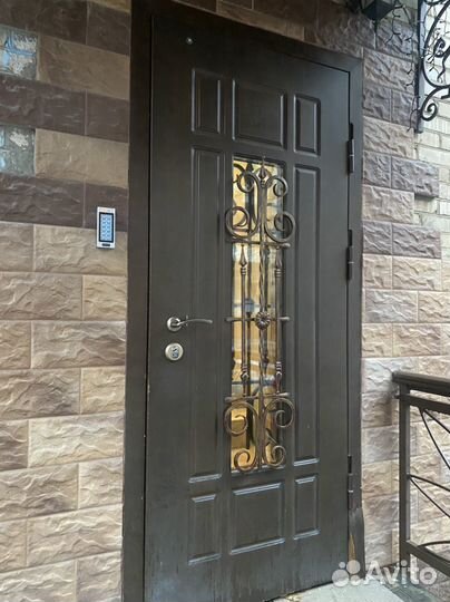 Дверь входная бу 88см правая