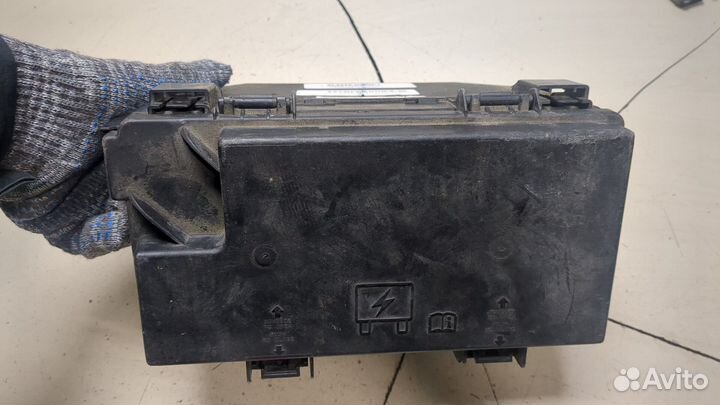 Блок предохранителей Dodge Grand Caravan, 2011