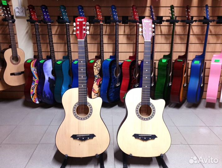 Акустическая гитара