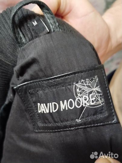 Кожаная куртка мужская M