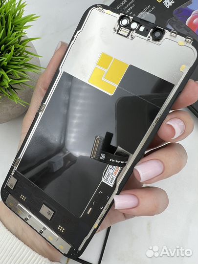 Дисплей на iPhone 13 pro