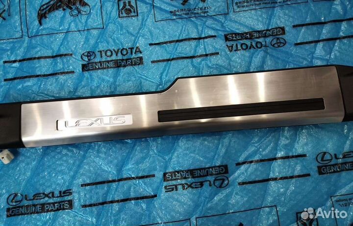 Накладка порога Lexus Lx 570 перед R внутренняя