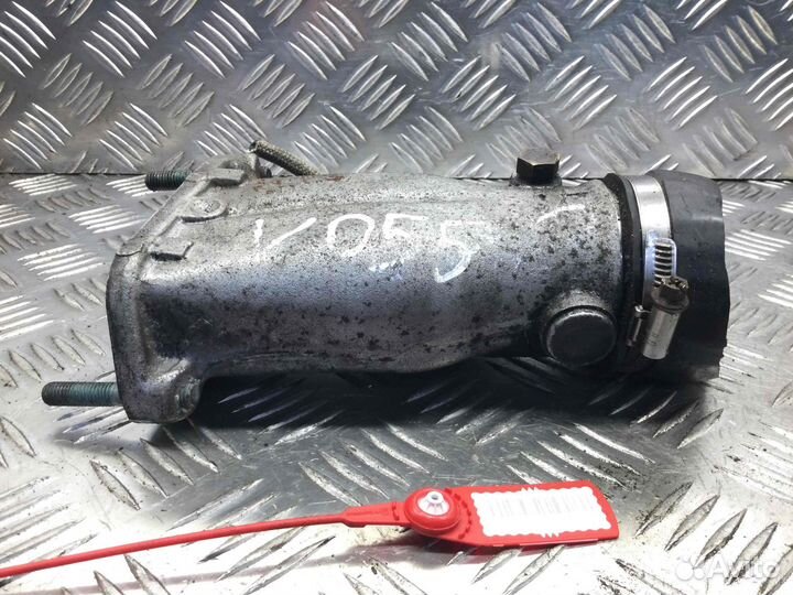 Заслонка дроссельная Audi A6 4b0145950 AKN