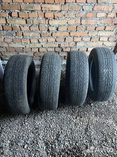 Yokohama Parada Spec-X PA02 225/65 R17