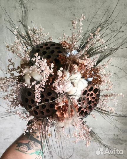 Композиция из сухоцветов. Декор