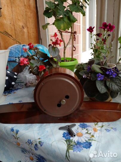 Часы настольные механические СССР Весна Резерв