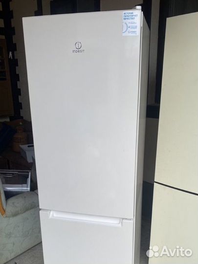 Холодильник indesit 185/60 см