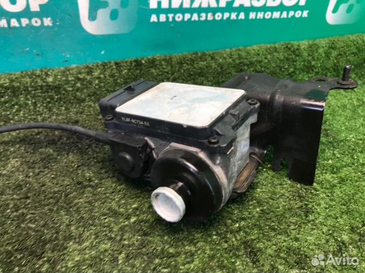 Моторчик привода троса круиз контроля Ford Escape