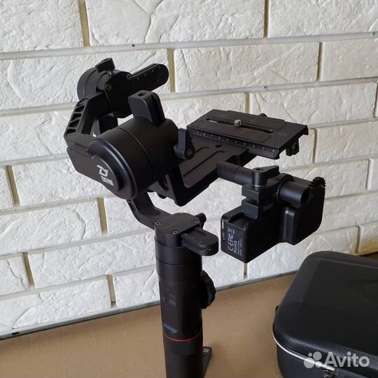 Стабизилизатор стедикам Zhiyun crane 2