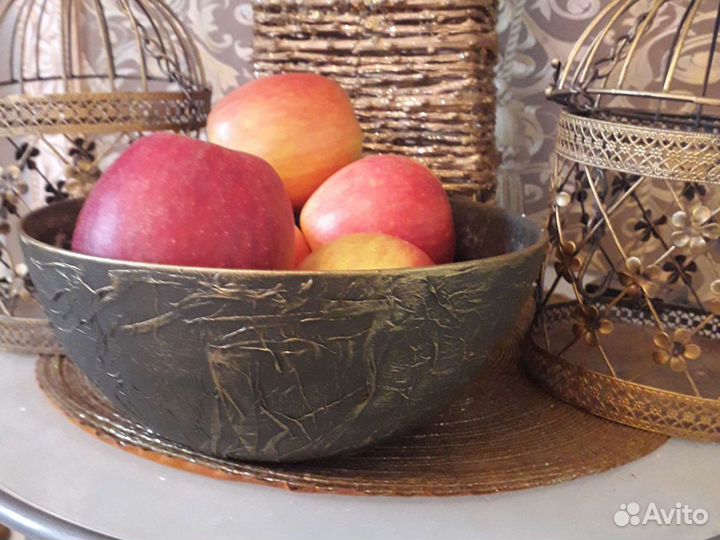 Подарки (декорированные баночки с кофе), вазочки