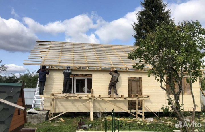 Бригада строителей