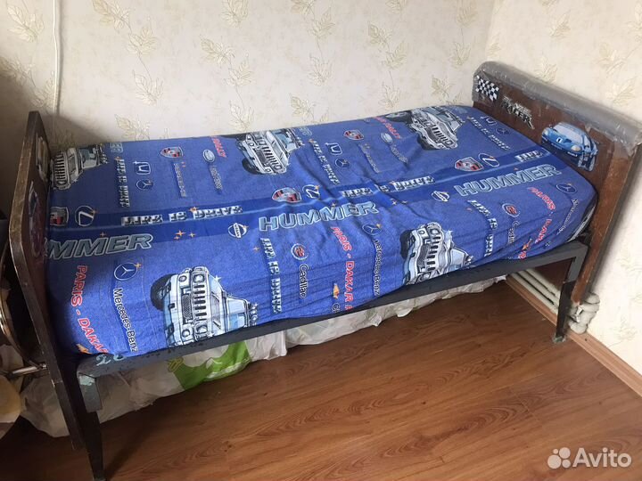 Кровать с матрасом 135/65