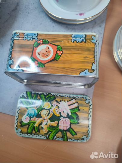 Новогодняя коробка жесть сундук 1995 год