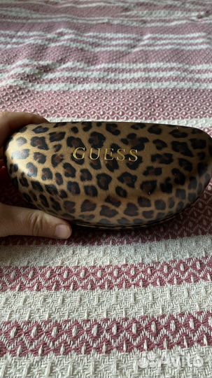 Солнцезащитные очки женские guess