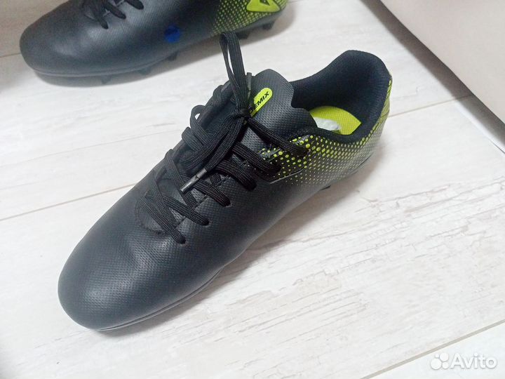 Футбольные бутсы demix 38 размер