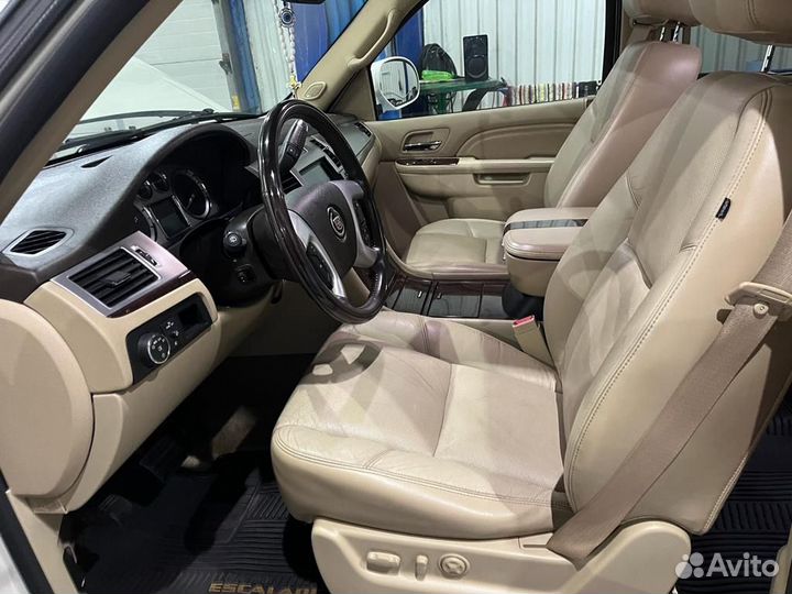 Cadillac Escalade 6.2 AT, 2010, 231 000 км