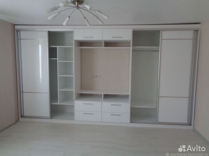 Шкаф стенка